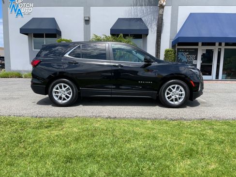 Used 2024 Chevrolet Equinox LT FWD image 4
