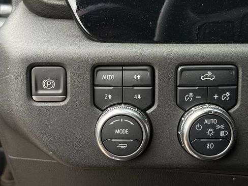 Used 2023 GMC Sierra 1500 Elevation w/ X31 Off-Road Package AWD/4WD image 20