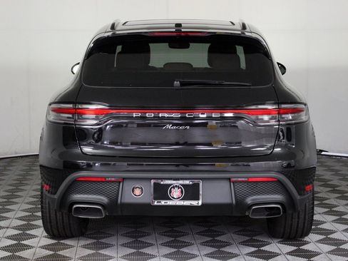 Used 2025 Porsche Macan image 6