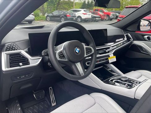 Used 2026 BMW X6 xDrive40i AWD/4WD image 17