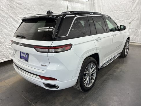 Certified 2025 Jeep Grand Cherokee Summit AWD/4WD image 5