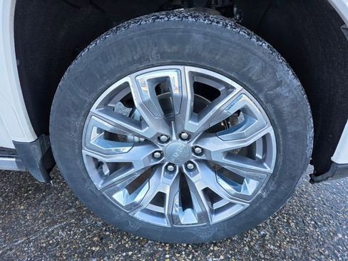 Used 2024 GMC Sierra 1500 Denali w/ Denali Reserve Package image 6