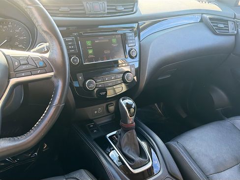 Used 2019 Nissan Rogue Sport SL w/ Premium Package image 28