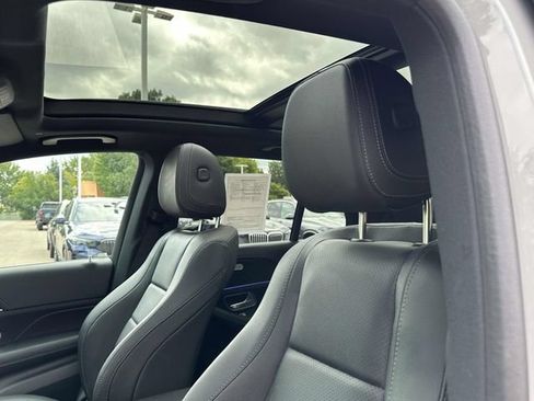 Used 2024 Mercedes-Benz GLE 450 4MATIC image 25