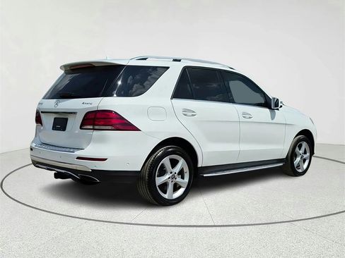 Used 2019 Mercedes-Benz GLE 400 4MATIC image 5