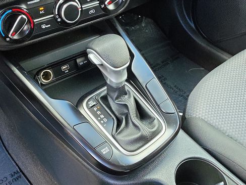 Certified 2023 Kia Soul LX FWD image 25