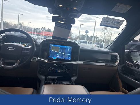 Used 2022 Ford F150 Lariat image 23