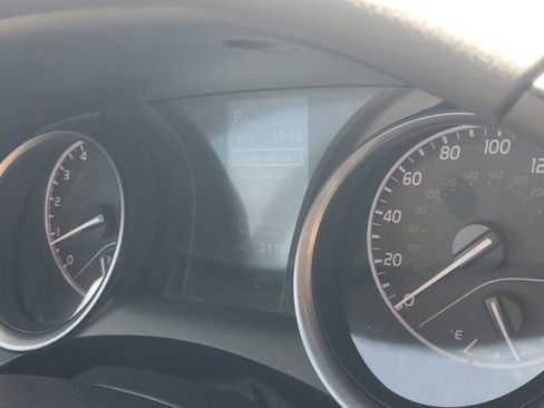 Used 2023 Toyota Camry SE image 23