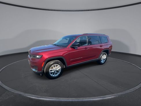 Used 2021 Jeep Grand Cherokee L Laredo w/ Luxury Tech Group I image 4