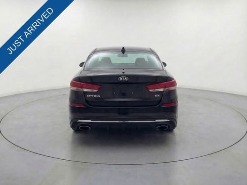 Used 2019 Kia Optima EX image 10
