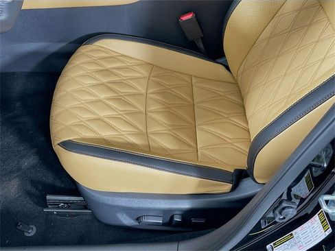 New 2025 Nissan Sentra SV image 18