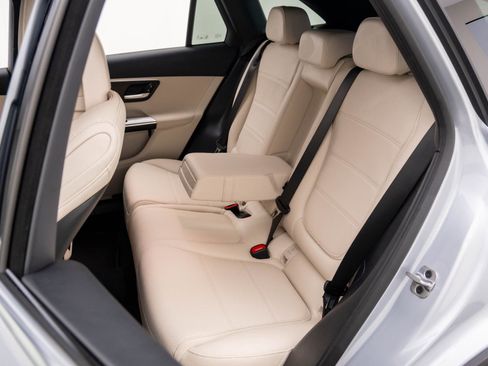 New 2026 Mercedes-Benz GLC 300 4MATIC image 16