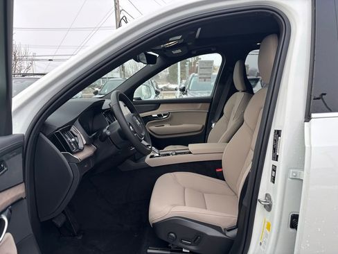 New 2026 Volvo XC90 B6 Plus w/ Protection Package Premier AWD/4WD image 15