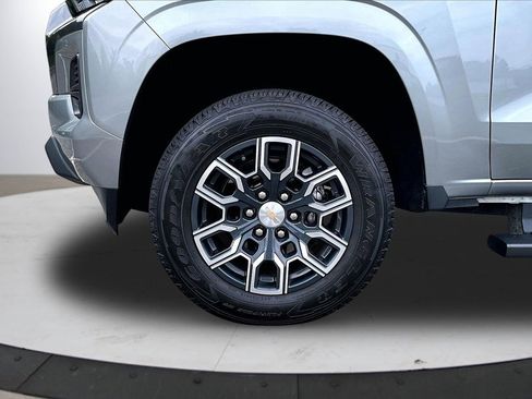 Used 2023 Chevrolet Colorado LT w/ LT Convenience Package III RWD image 33
