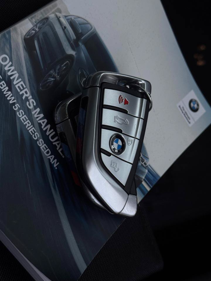 Used 2020 BMW 530i w/ M Sport Package RWD image 36