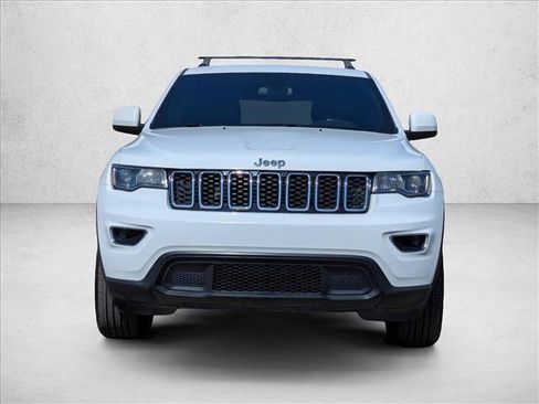 Used 2021 Jeep Grand Cherokee Laredo AWD/4WD image 2
