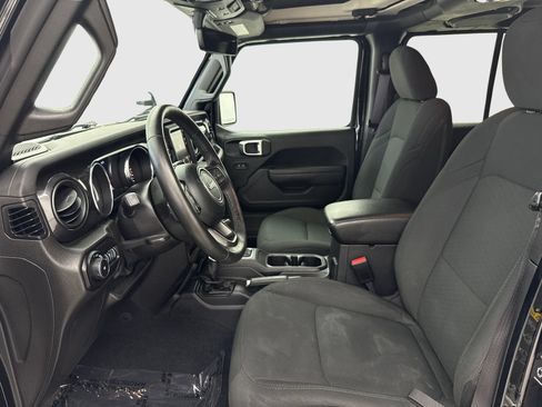 Used 2022 Jeep Wrangler Unlimited Sport AWD/4WD image 17