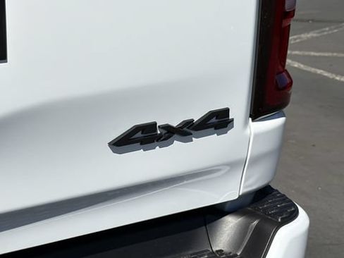 New 2026 RAM 1500 Express AWD/4WD image 12