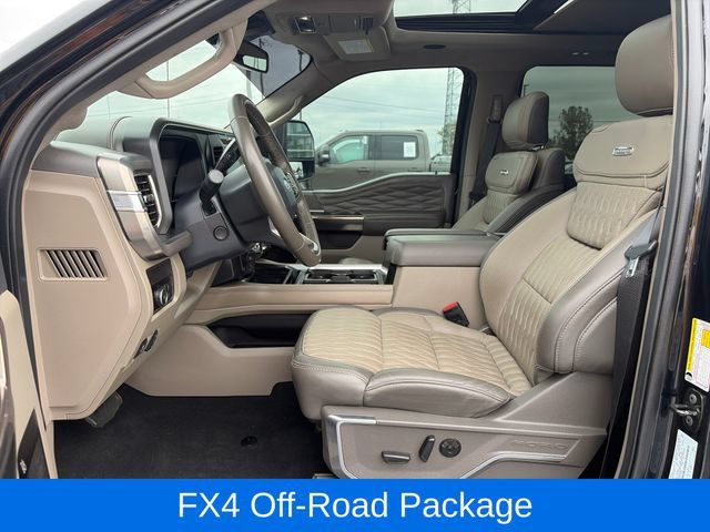 Used 2025 Ford F350 Platinum w/ Platinum Plus Package AWD/4WD image 15