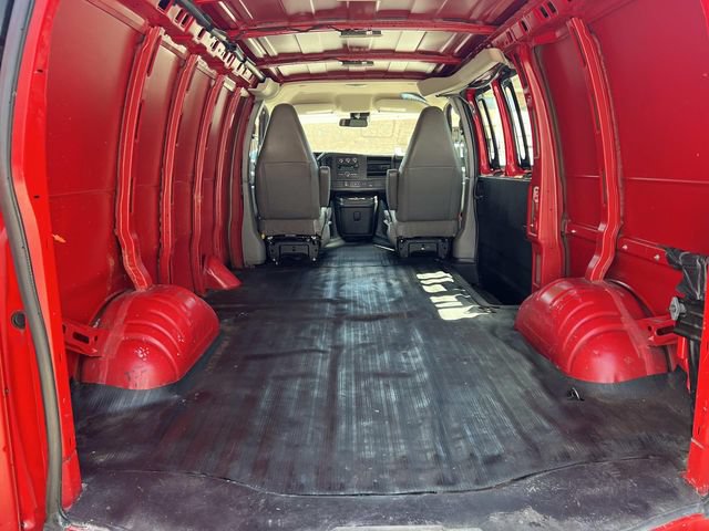 Used 2024 Chevrolet Express 2500 w/ Driver Convenience Package RWD image 15