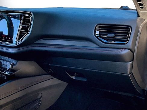 Certified 2024 Dodge Durango GT image 21