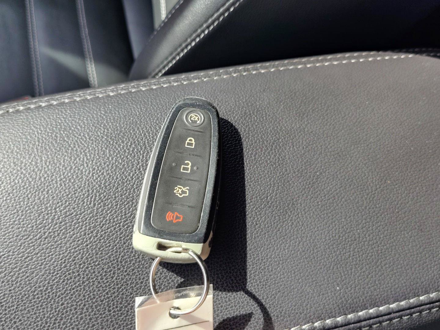 Used 2018 Ford Escape Titanium AWD/4WD image 38
