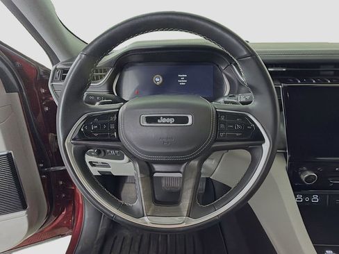 Used 2022 Jeep Grand Cherokee L Overland w/ Luxury Tech Group IV AWD/4WD image 14