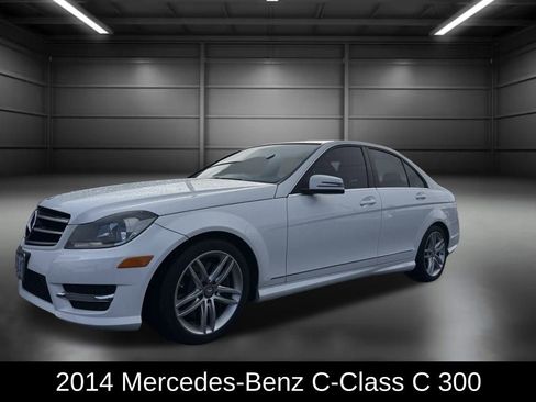 Used 2014 Mercedes-Benz C 300 4MATIC Sedan image 1