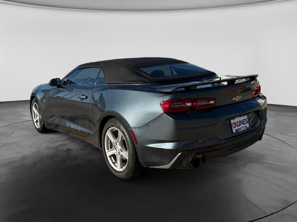 Used 2023 Chevrolet Camaro LT RWD image 7