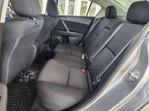 Used 2012 MAZDA MAZDA3 i Touring FWD image 13