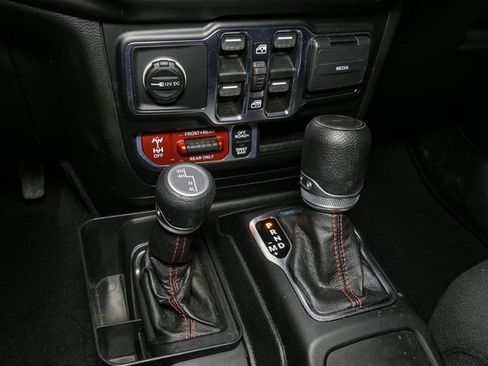 Used 2021 Jeep Gladiator Rubicon image 26