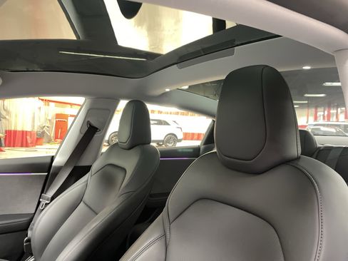 Used 2025 Tesla Model 3 Long Range image 27