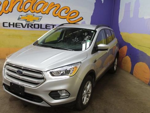 Used 2018 Ford Escape SEL AWD/4WD image 4