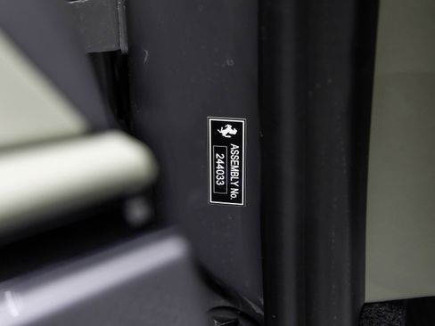 Certified 2025 Ferrari Roma Spider RWD image 16