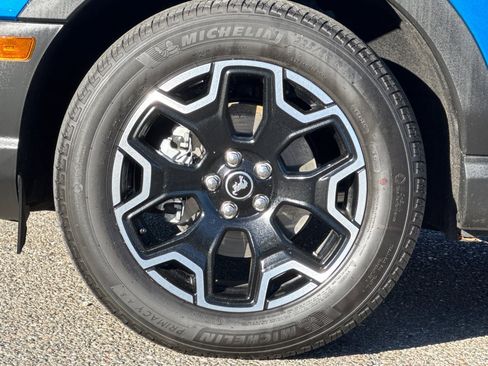 Used 2025 Ford Bronco Sport Outer Banks w/ Outer Banks Tech Package+ image 27