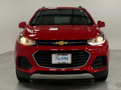 Used 2020 Chevrolet Trax LT w/ LT Convenience Package image 7