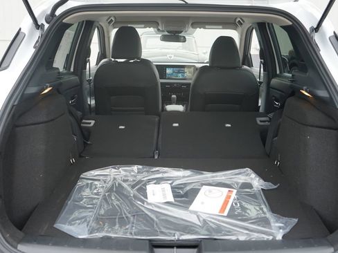 Used 2025 Nissan Kicks SR AWD/4WD image 27