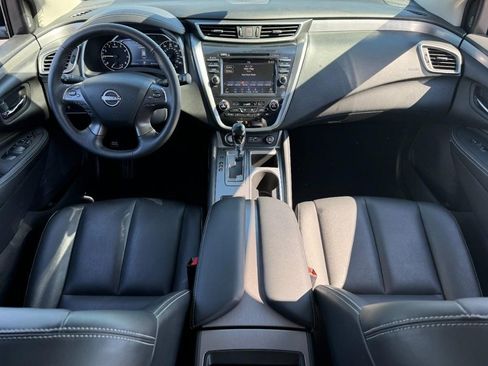 Used 2024 Nissan Murano SV w/ SV Midnight Edition Package image 10