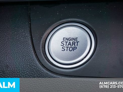 Used 2024 Hyundai Elantra Limited FWD image 45
