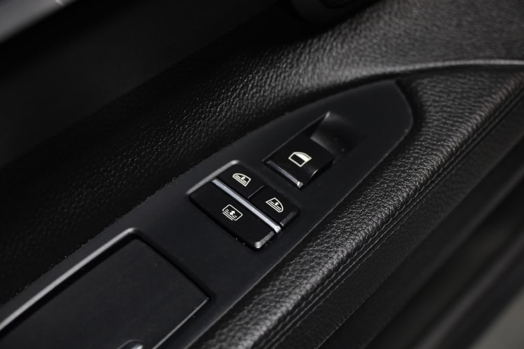 Used 2012 BMW 740Li RWD image 19