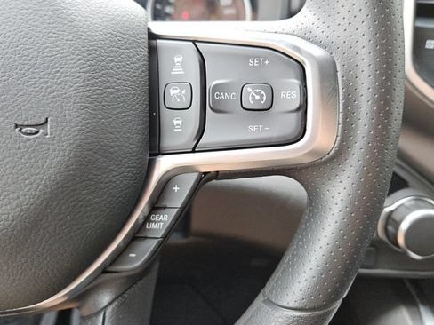 New 2026 RAM 1500 Express AWD/4WD image 23