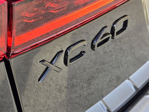New 2026 Volvo XC60 B5 Ultra w/ Protection Package Premier image 13