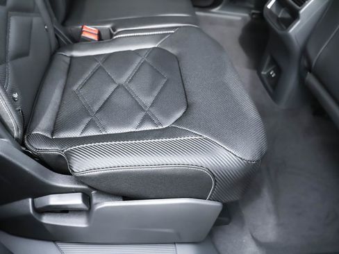 New 2026 Volkswagen Atlas Cross Sport SE image 39