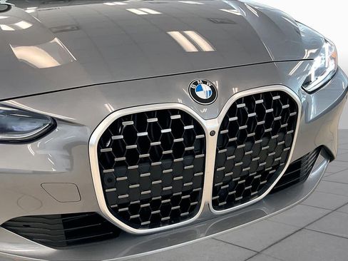 Used 2025 BMW 430i Coupe w/ Convenience Package RWD image 27