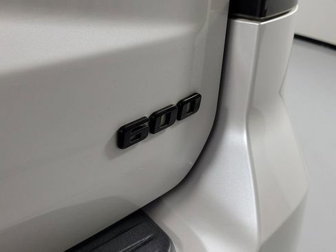 Used 2023 Cadillac Escalade ESV Sport w/ LPO, ONYX Package image 5