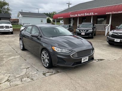 Used 2019 Ford Fusion SE