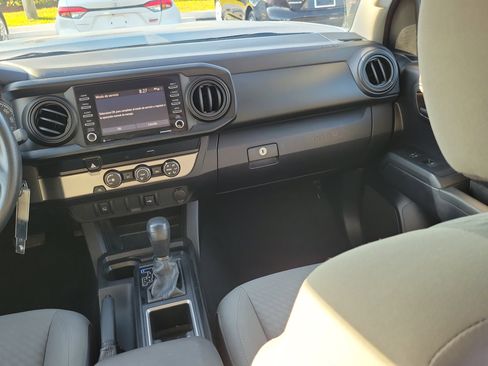 Used 2020 Toyota Tacoma SR w/ SR Convenience Package RWD image 17