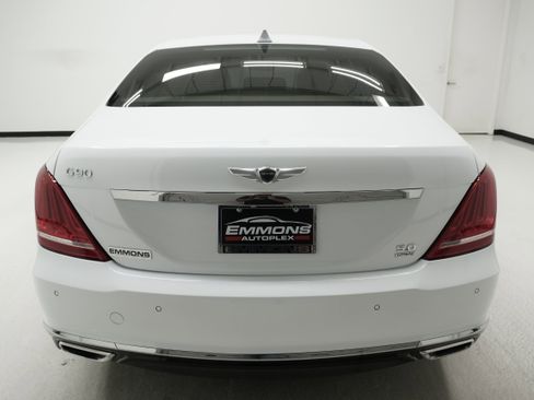 Used 2018 Genesis G90 5.0 Ultimate AWD/4WD image 4