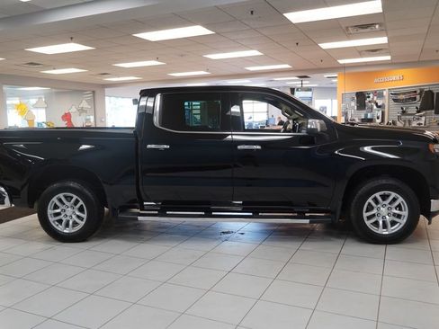 Used 2019 Chevrolet Silverado 1500 LTZ w/ LTZ Convenience Package AWD/4WD image 12