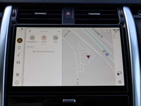 Certified 2025 Land Rover Discovery S image 19